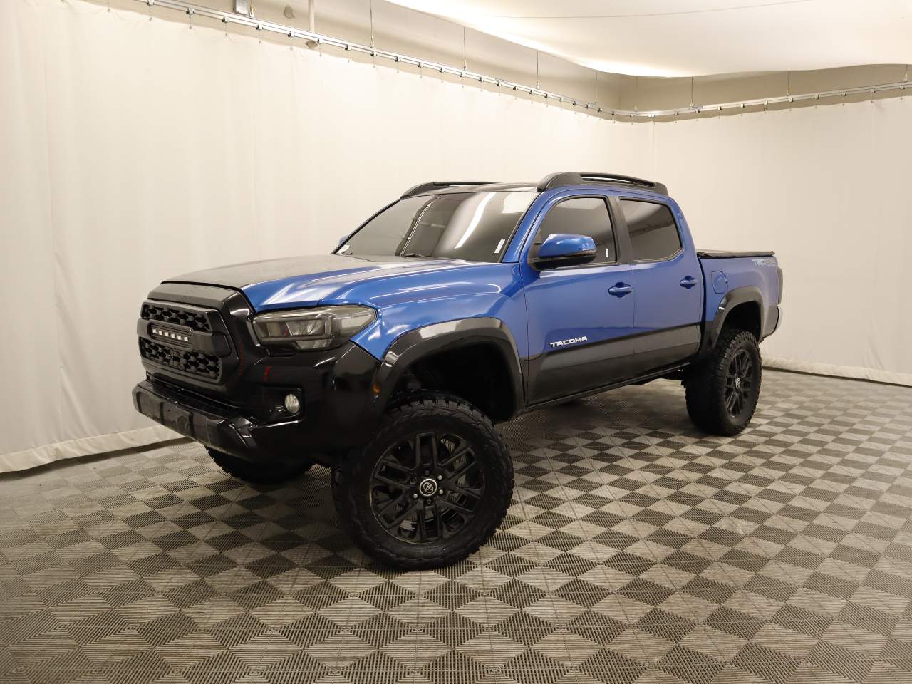 2017 Toyota Tacoma TRD Off-Road Crew Cab