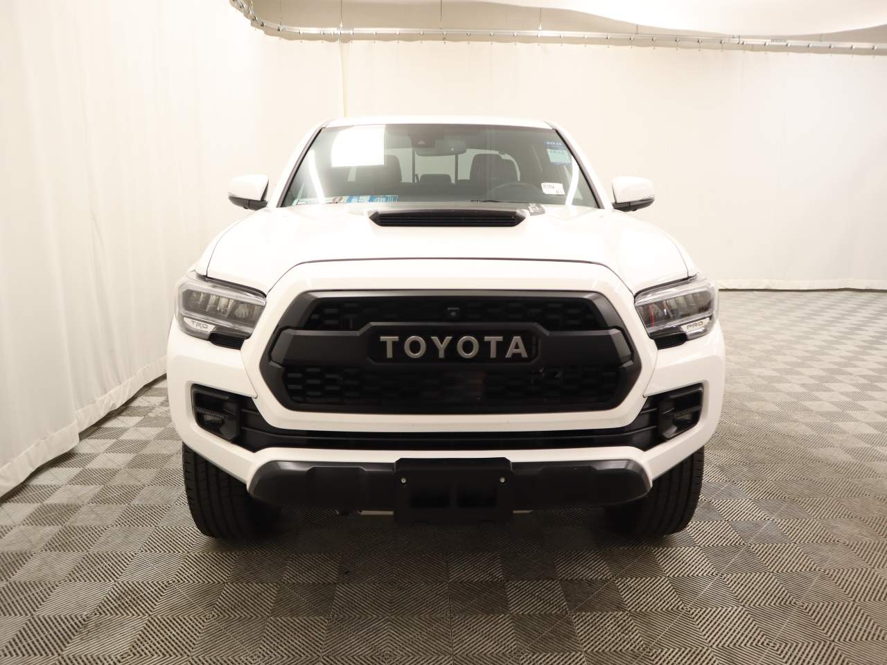 Used 2023 Toyota Tacoma TRD Pro with VIN 3TYCZ5AN6PT118222 for sale in Scottsdale, AZ