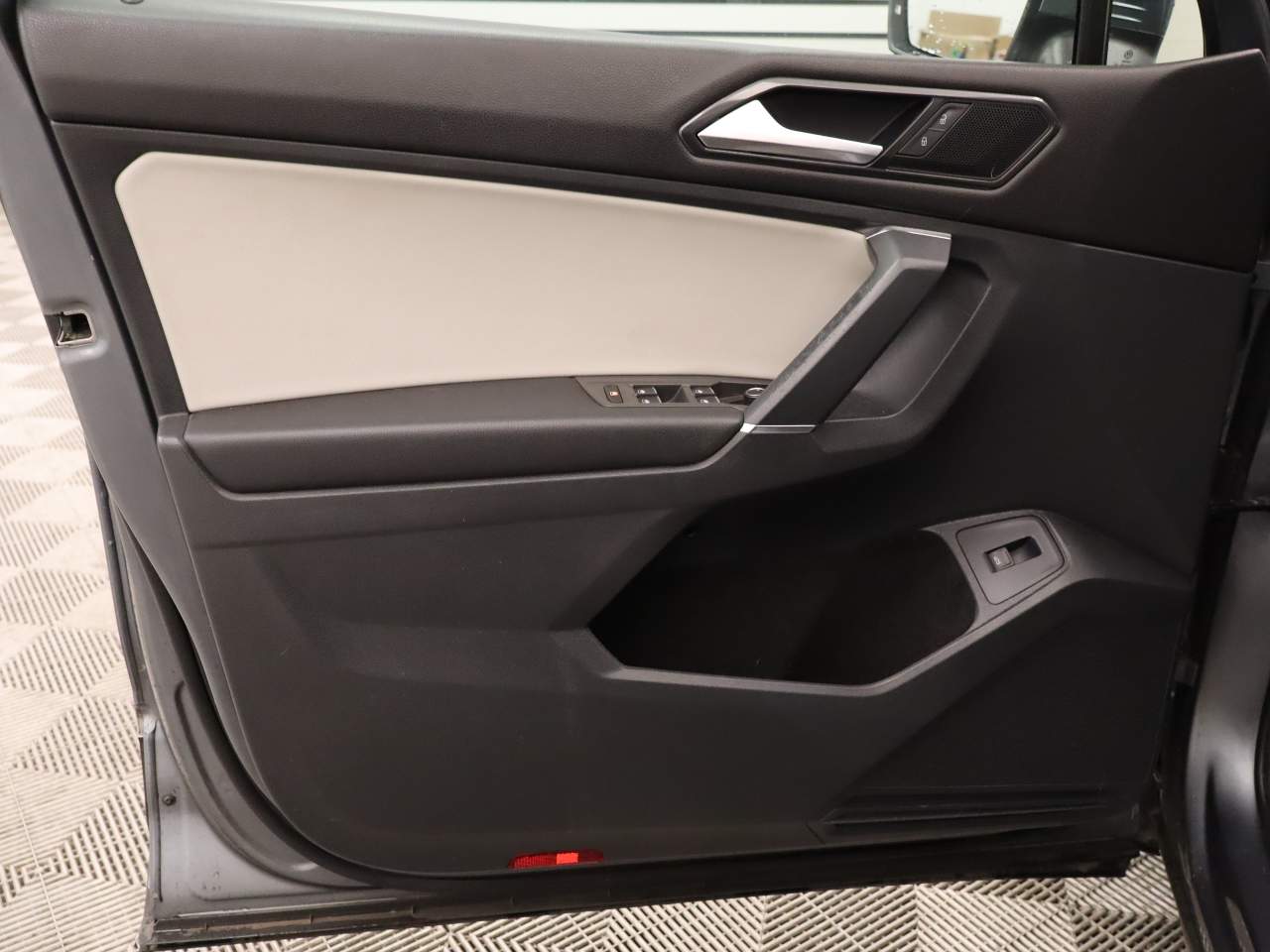 2018 Volkswagen Tiguan 2.0T SEL