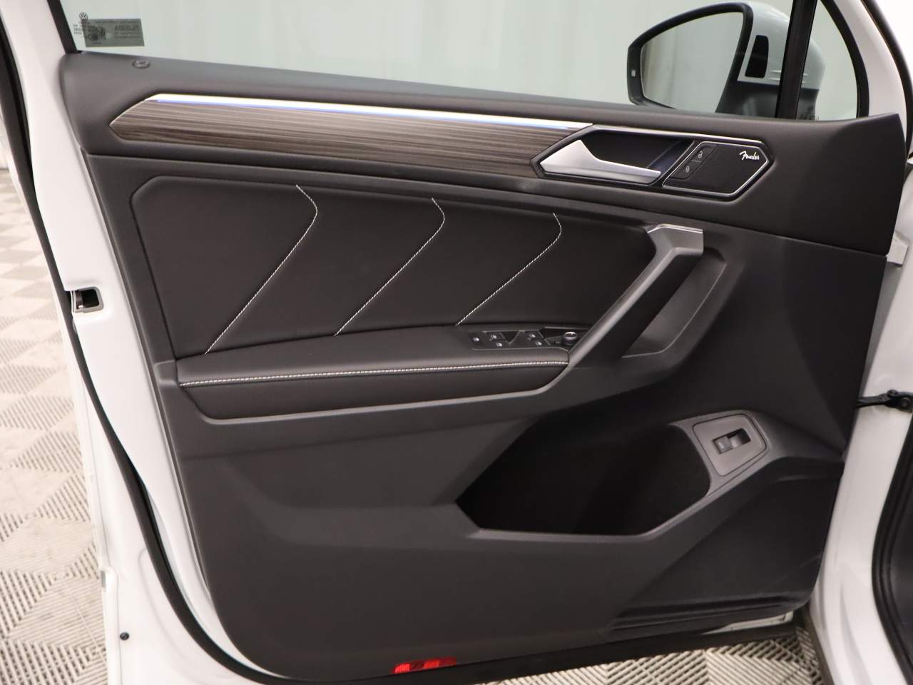 2023 Volkswagen Tiguan SEL R-Line 4Motion