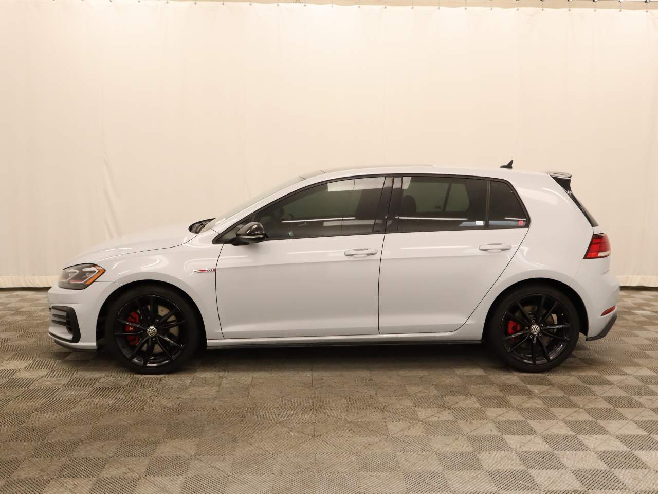 2021 Volkswagen Golf GTI SE