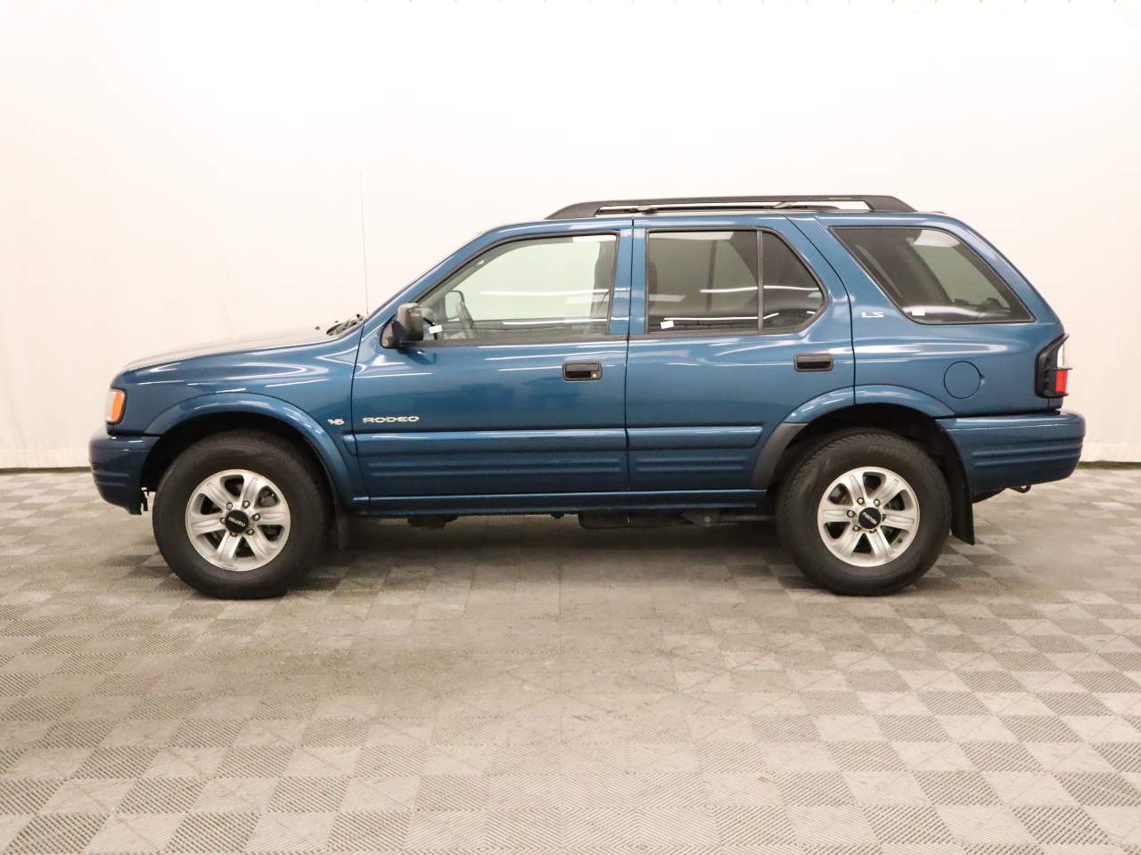 2001 Isuzu Rodeo LS
