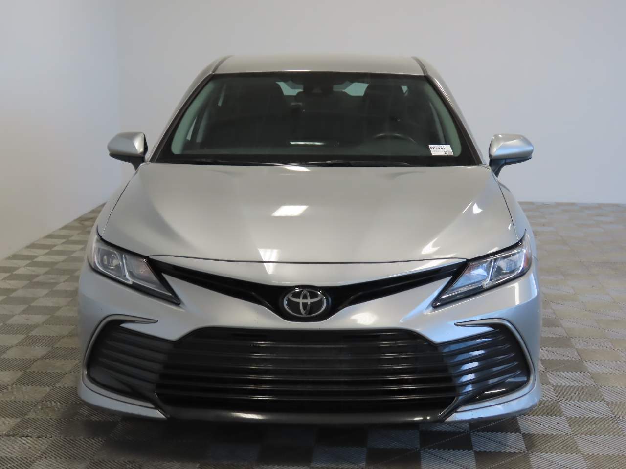 Used 2022 Toyota Camry LE with VIN 4T1C11AK6NU014190 for sale in Scottsdale, AZ