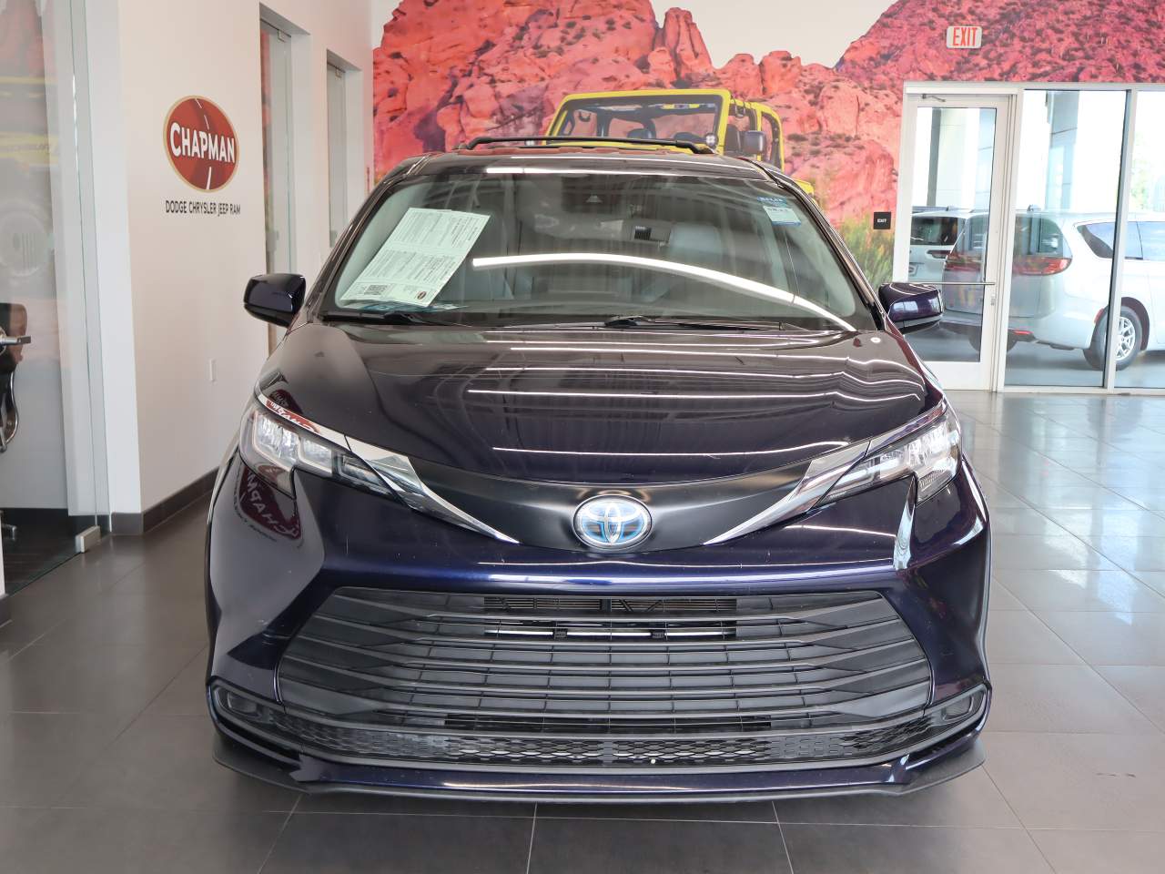 2022 Toyota Sienna LE 8-Passenger