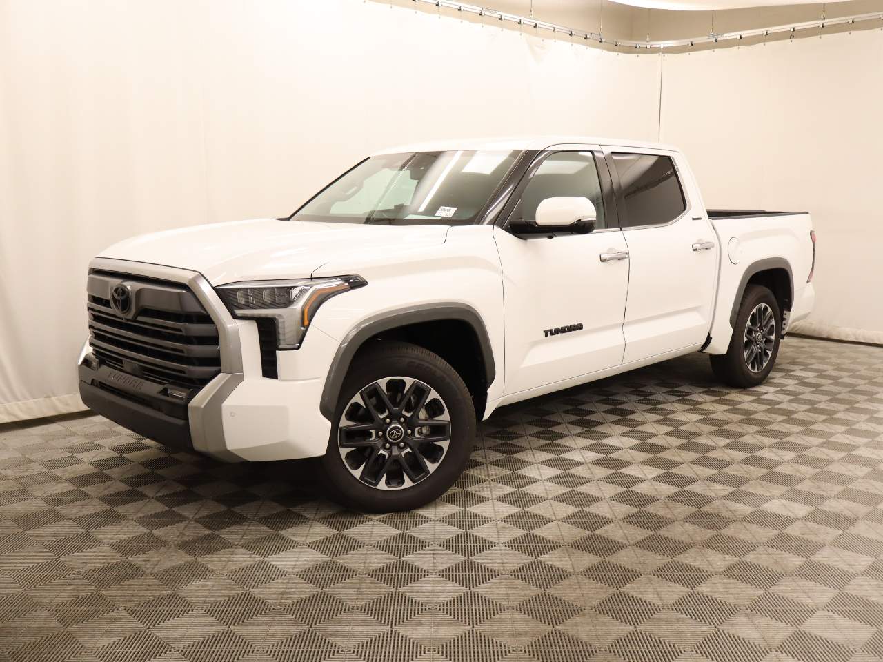 2022 Toyota Tundra Limited Crew Cab