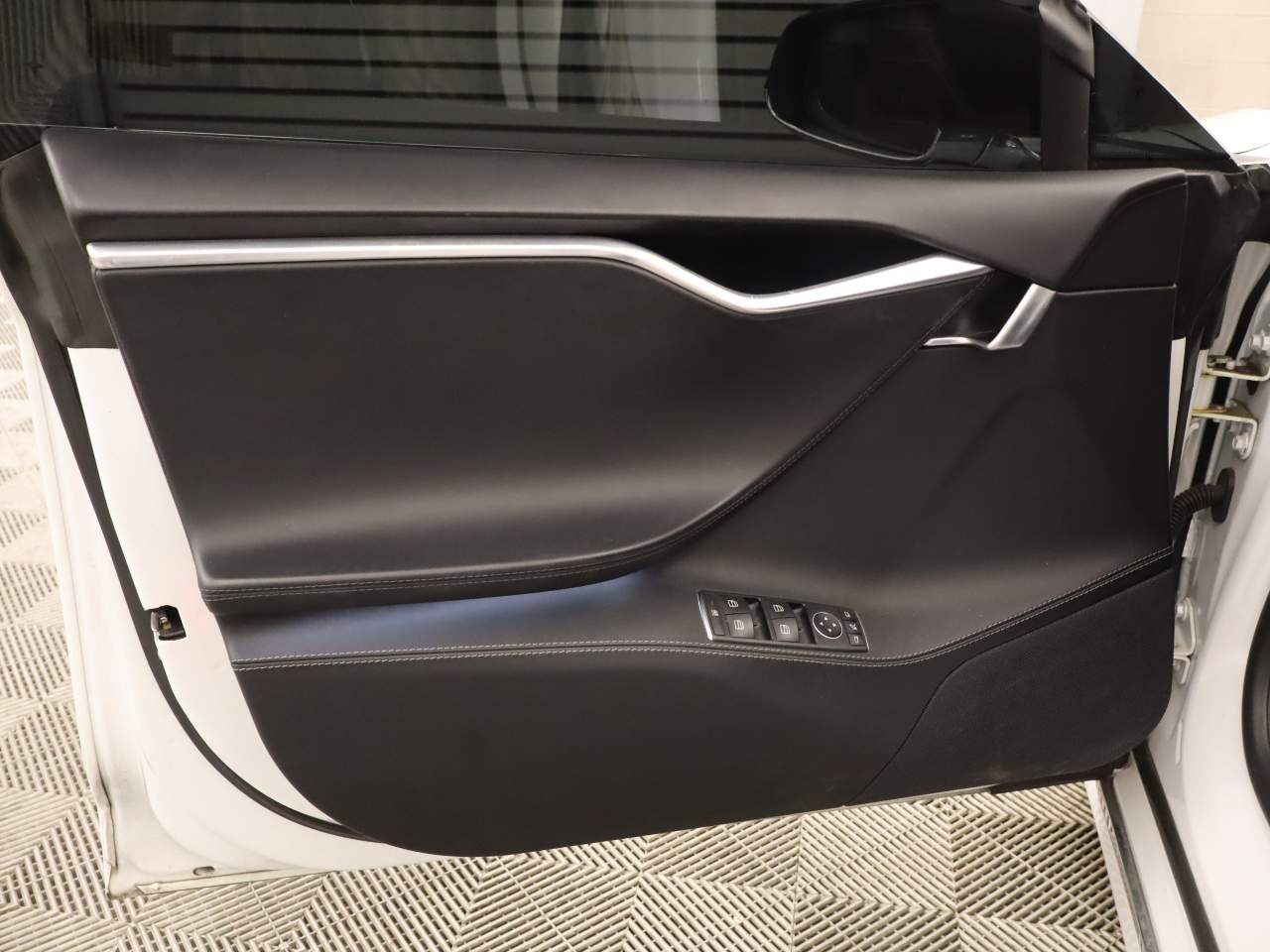 2016 Tesla Model S 60D