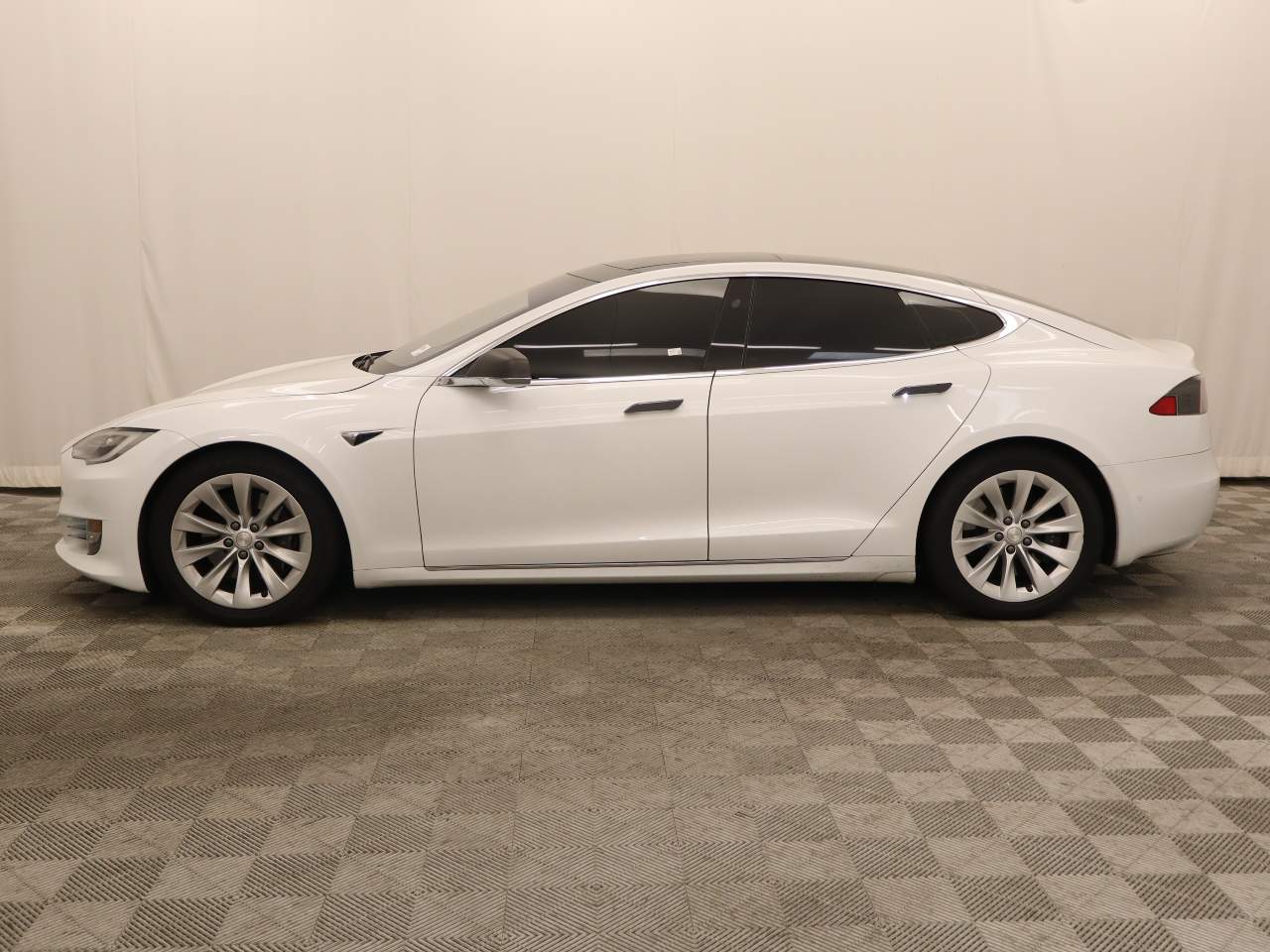 2016 Tesla Model S 60D