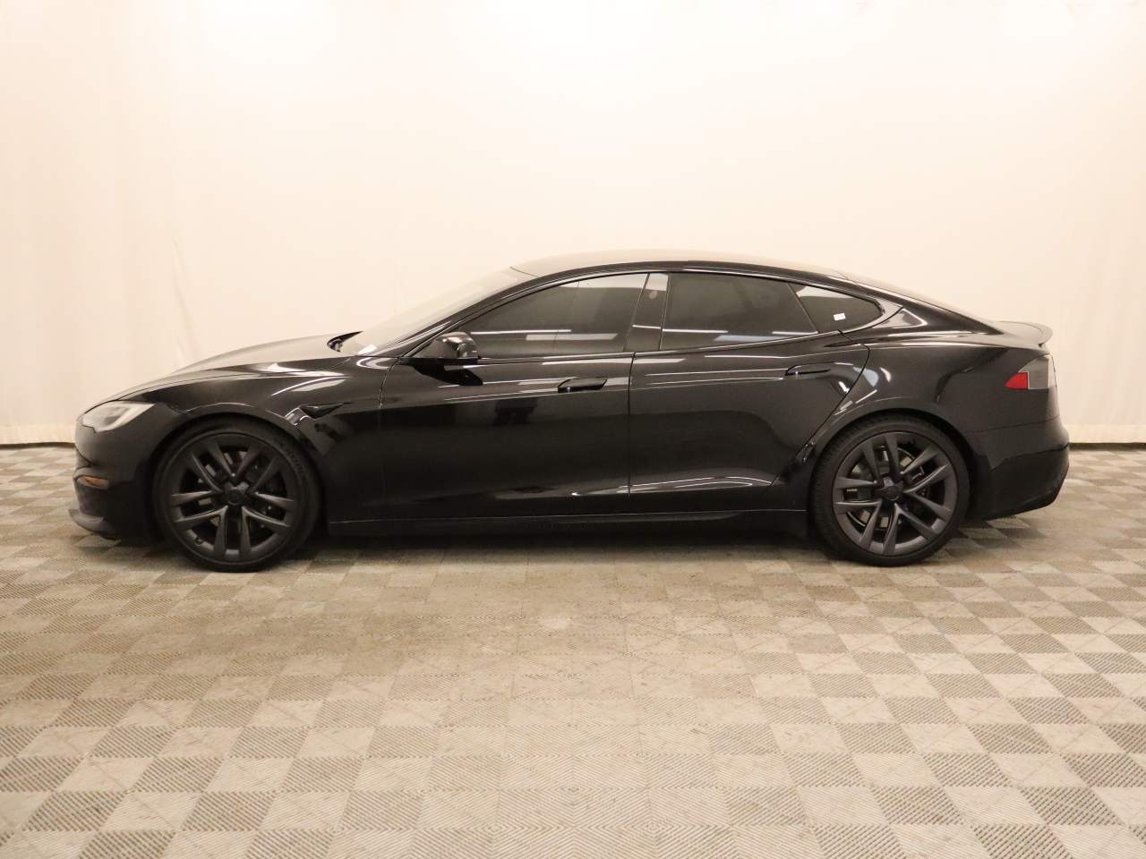 2021 Tesla Model S Plaid