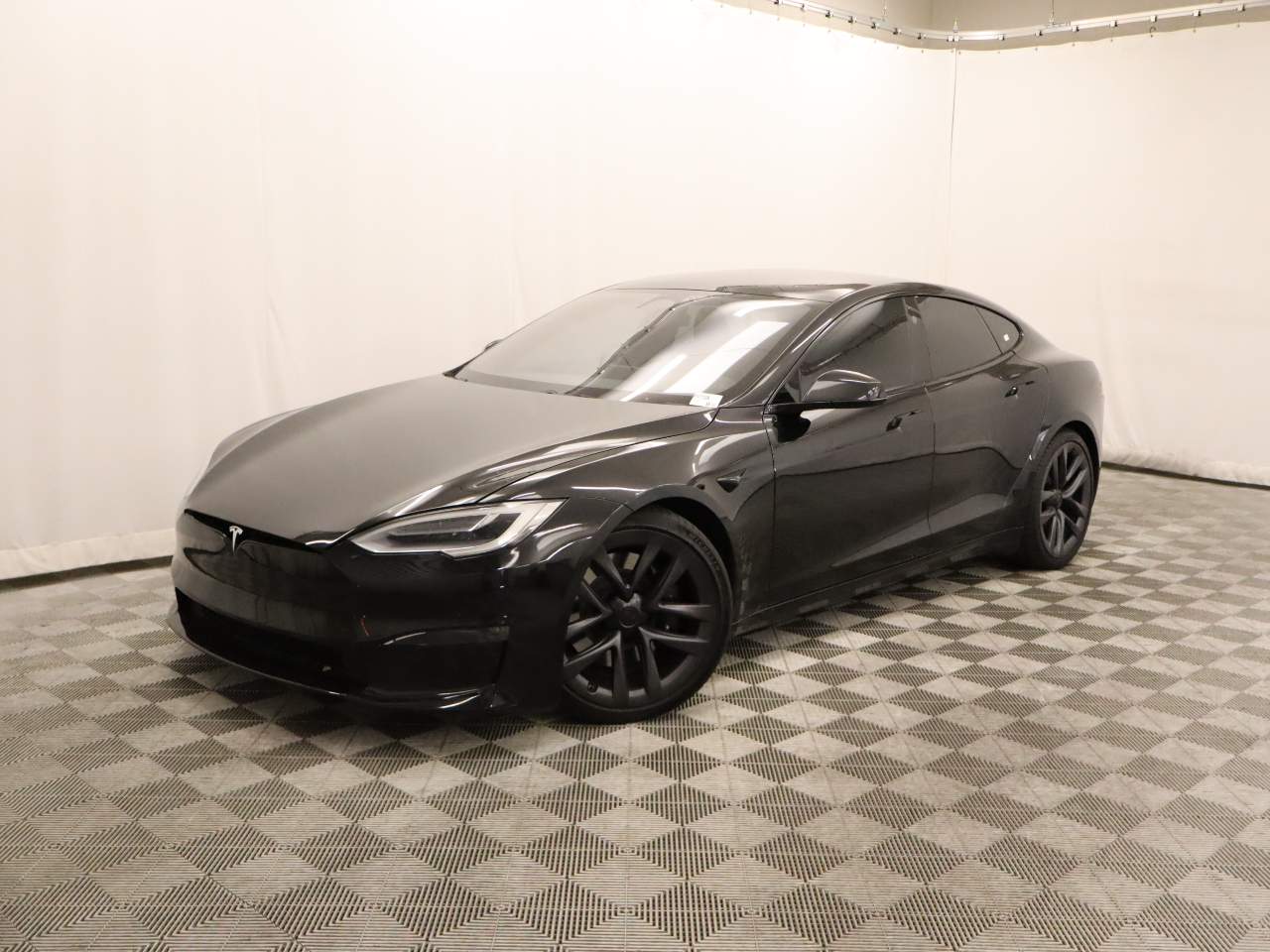 2021 Tesla Model S Plaid
