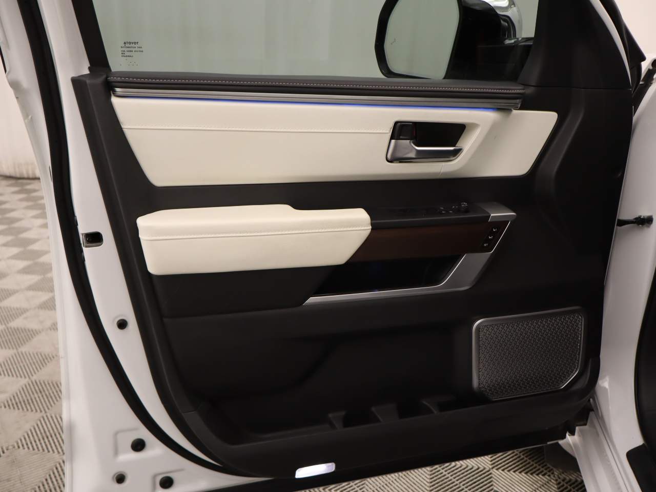 2024 Toyota Sequoia Capstone