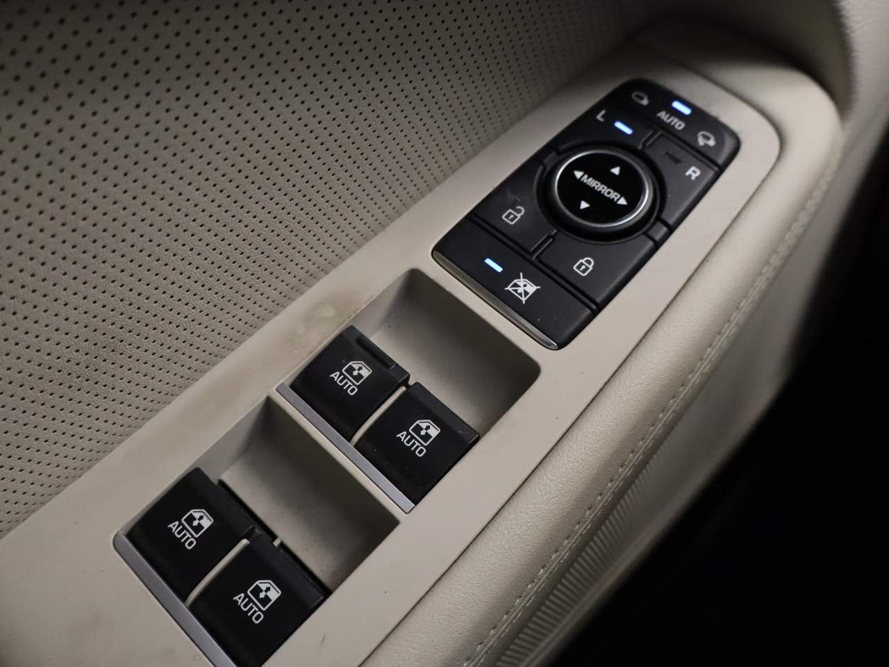 2016 Hyundai Genesis 3.8L