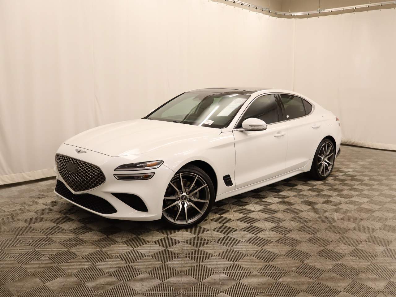 2022 Genesis G70 2.0T