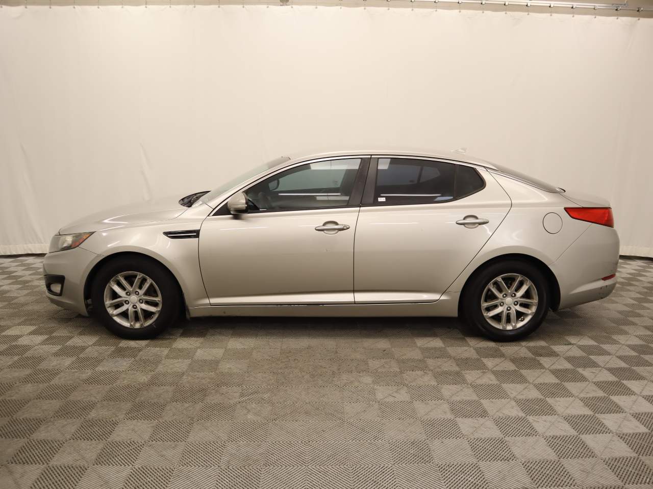 Used 2013 Kia Optima LX with VIN KNAGM4A78D5383357 for sale in Scottsdale, AZ