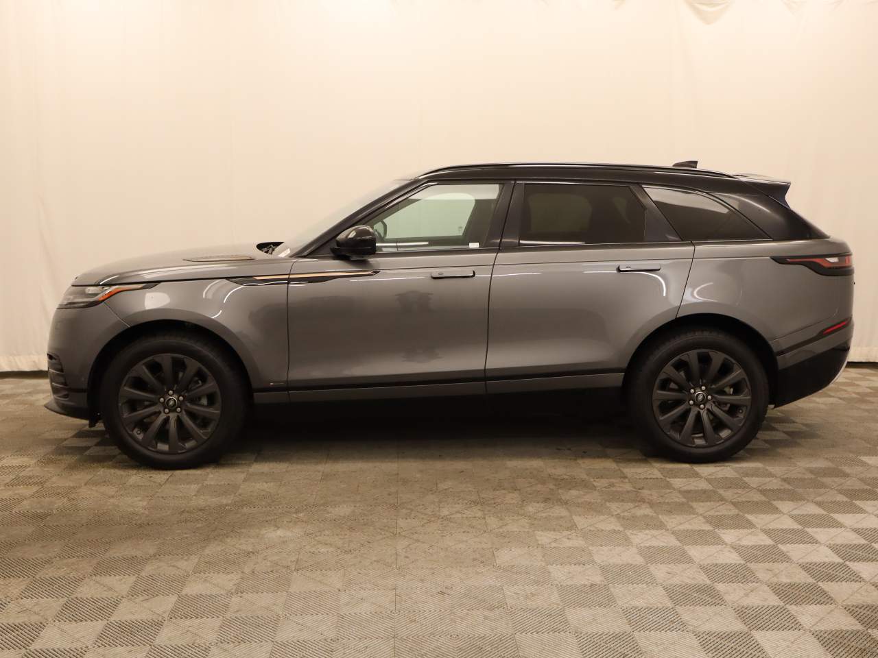2019 Land Rover Range Rover Velar P250 R-Dynamic SE