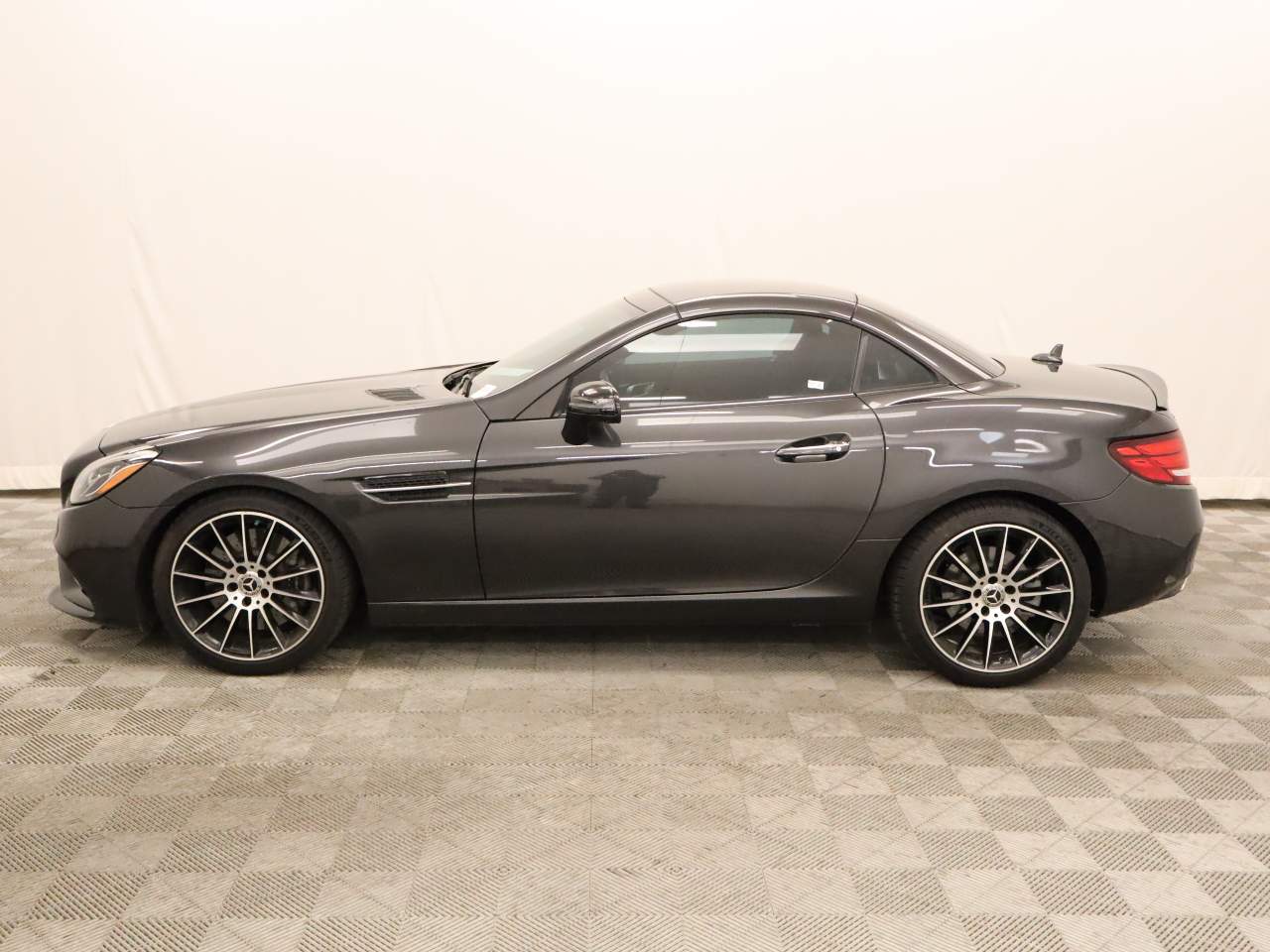 2020 Mercedes-Benz SLC 300