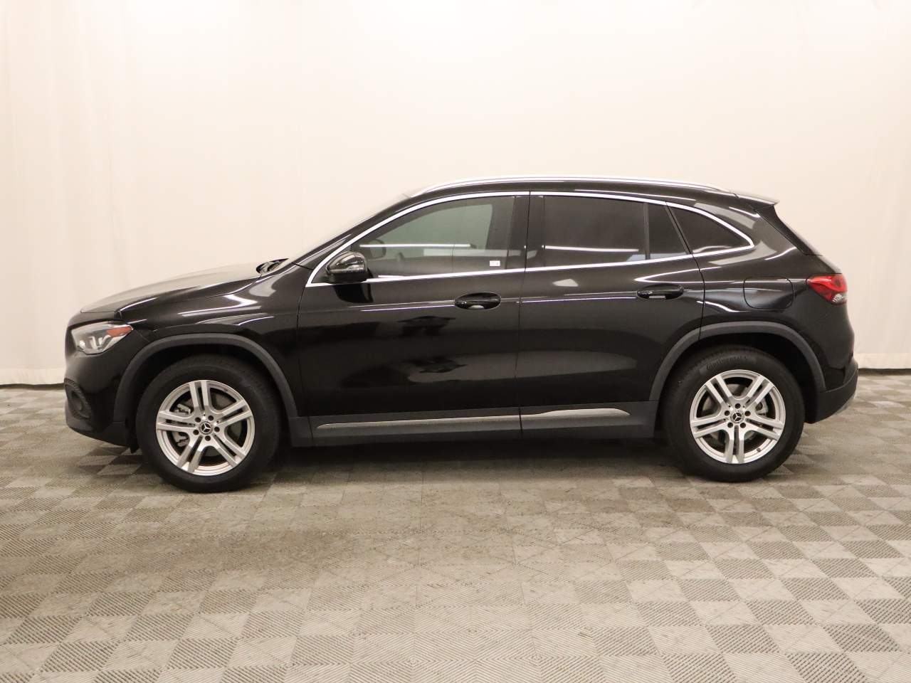 2021 Mercedes-Benz GLA 250