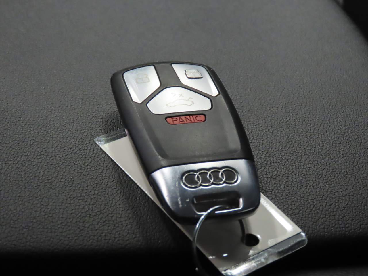 2023 Audi Q5 quattro Premium Plus 40 TFSI