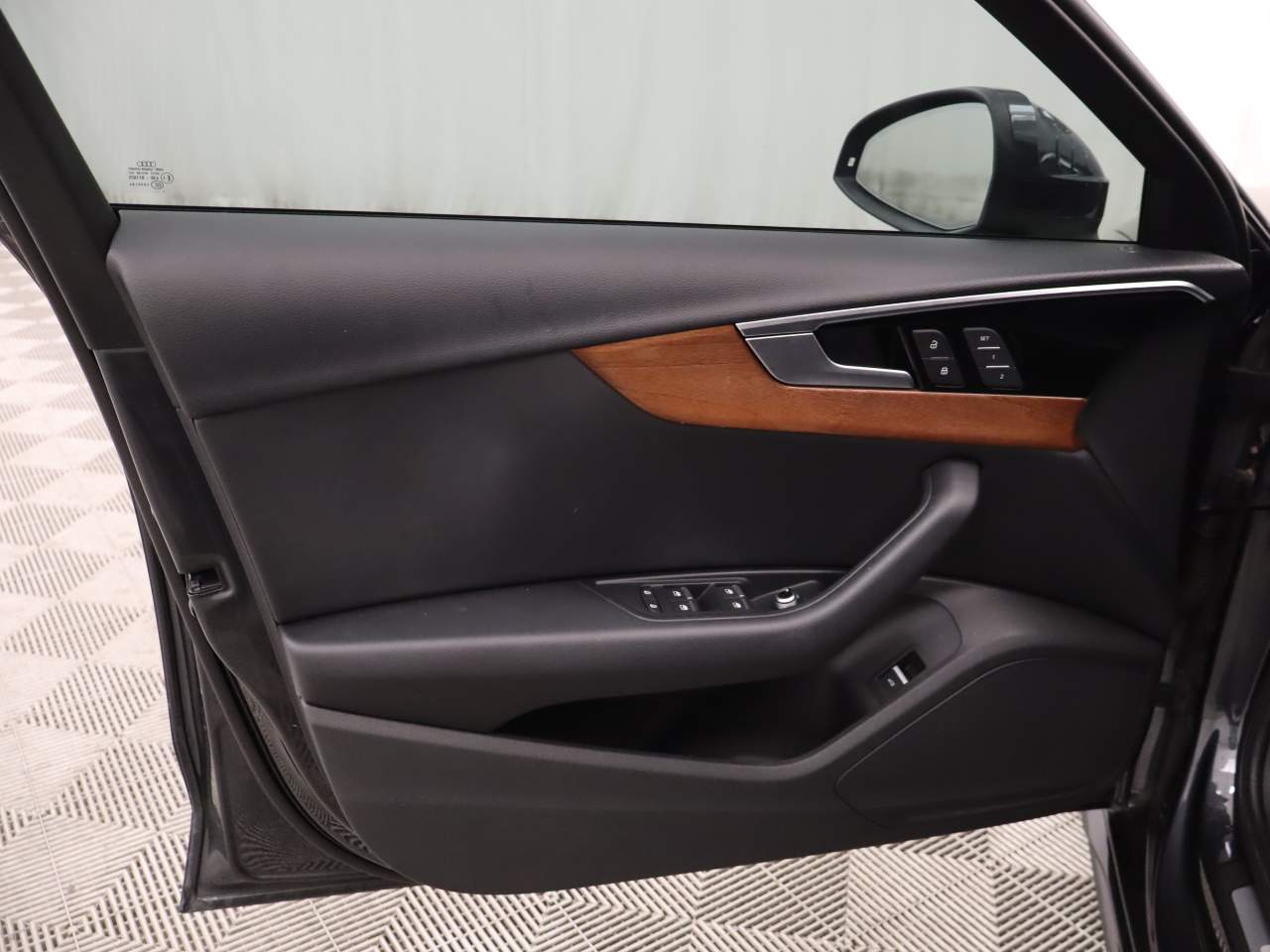 2022 Audi A4 quattro Premium 40 TFSI