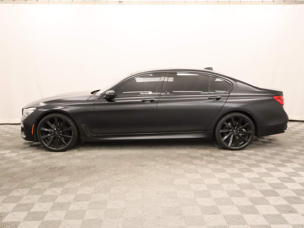 2019 BMW 7-Series 740i