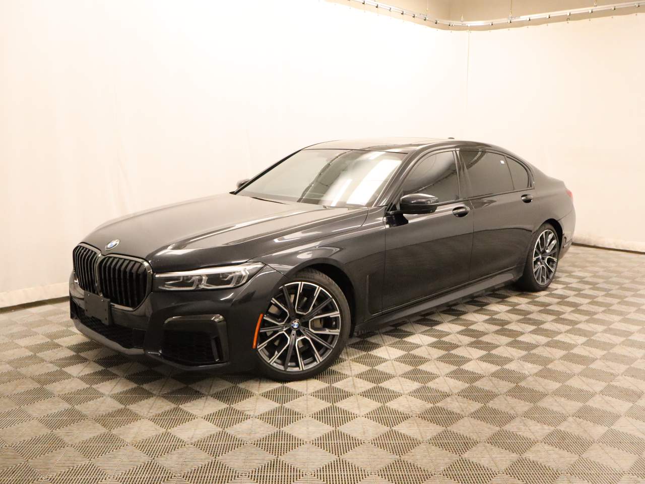 2021 BMW 7-Series 740i