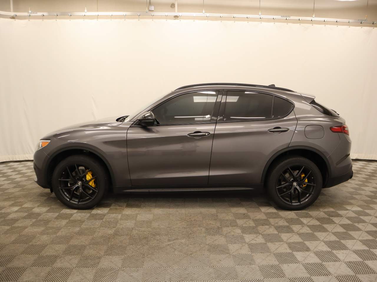 Used 2020 Alfa Romeo Stelvio Base with VIN ZASPAJAN5L7C76852 for sale in Scottsdale, AZ