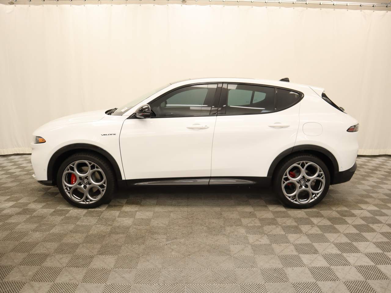 Used 2024 Alfa Romeo Tonale Veloce with VIN ZASPATDW9R3051119 for sale in Scottsdale, AZ