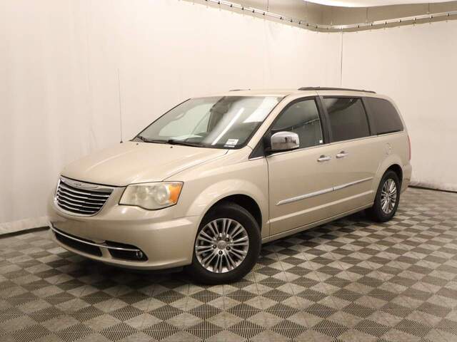 2015 Chrysler Town and Country