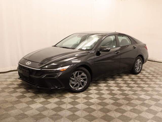 2024 Hyundai ELANTRA