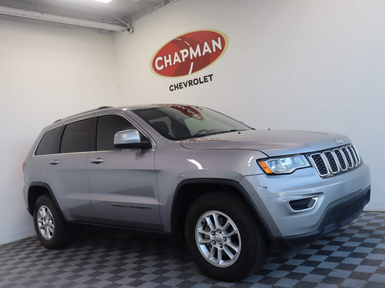 2019 Jeep Grand Cherokee Laredo