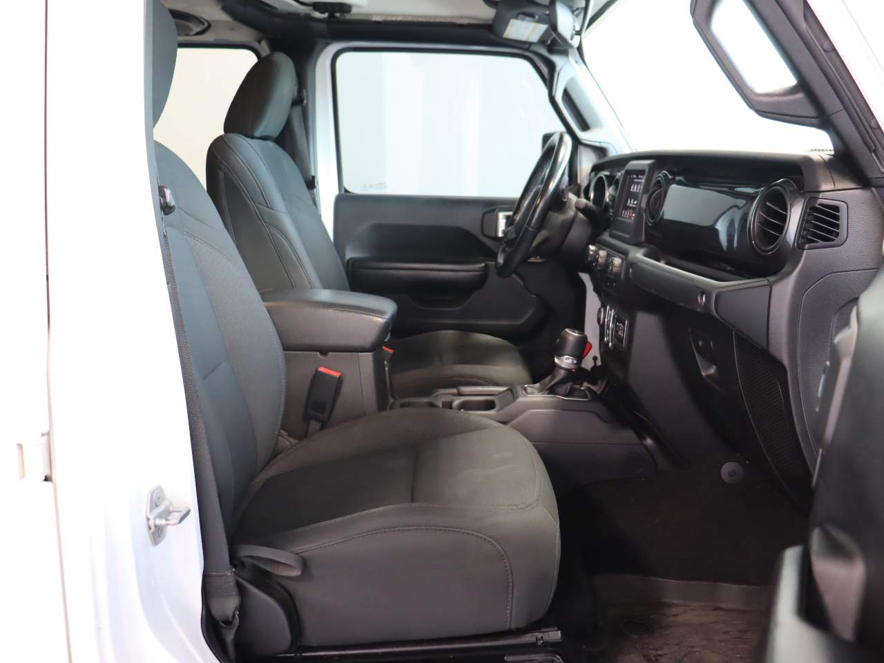 2020 Jeep Gladiator Sport Crew Cab
