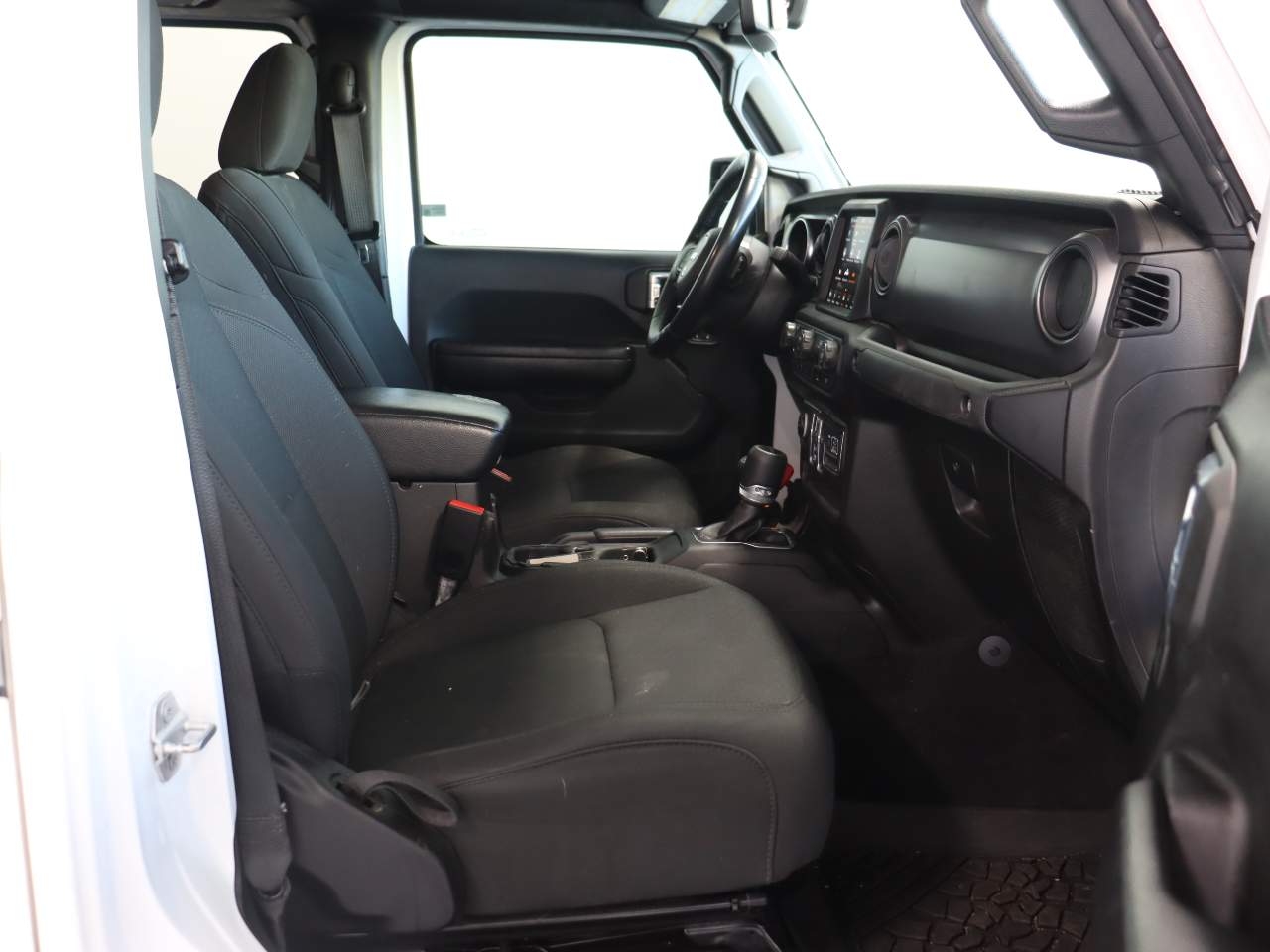 2021 Jeep Gladiator Sport Crew Cab