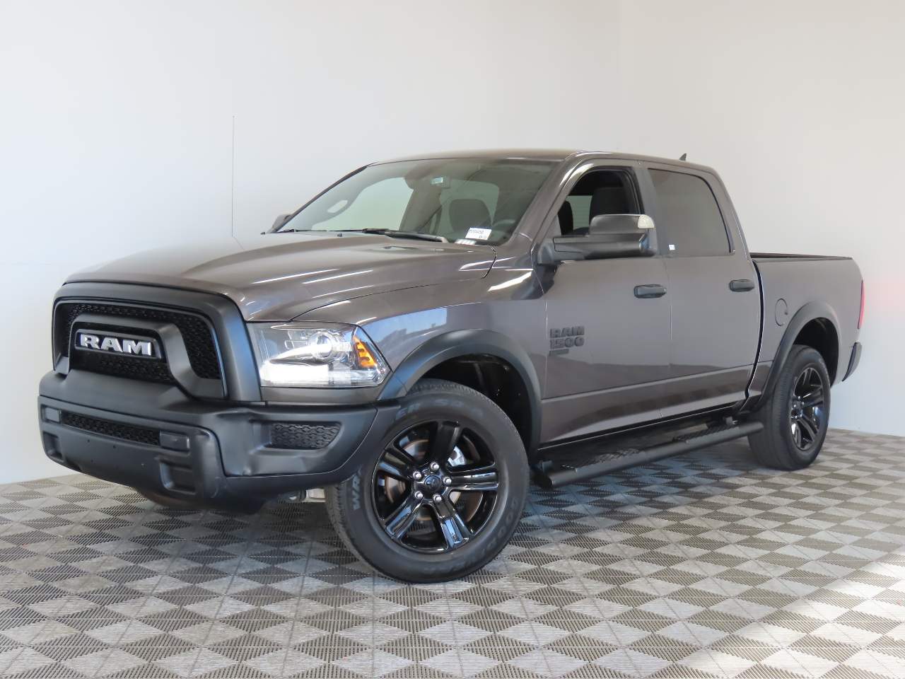 2023 Ram 1500 Classic Warlock Crew Cab