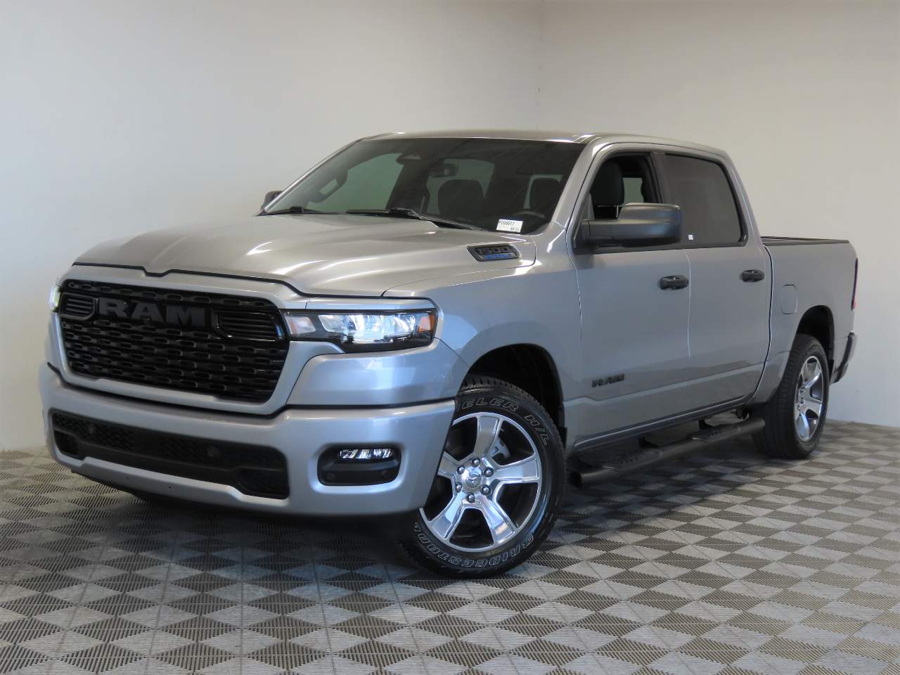 2025 Ram 1500 Tradesman Crew Cab