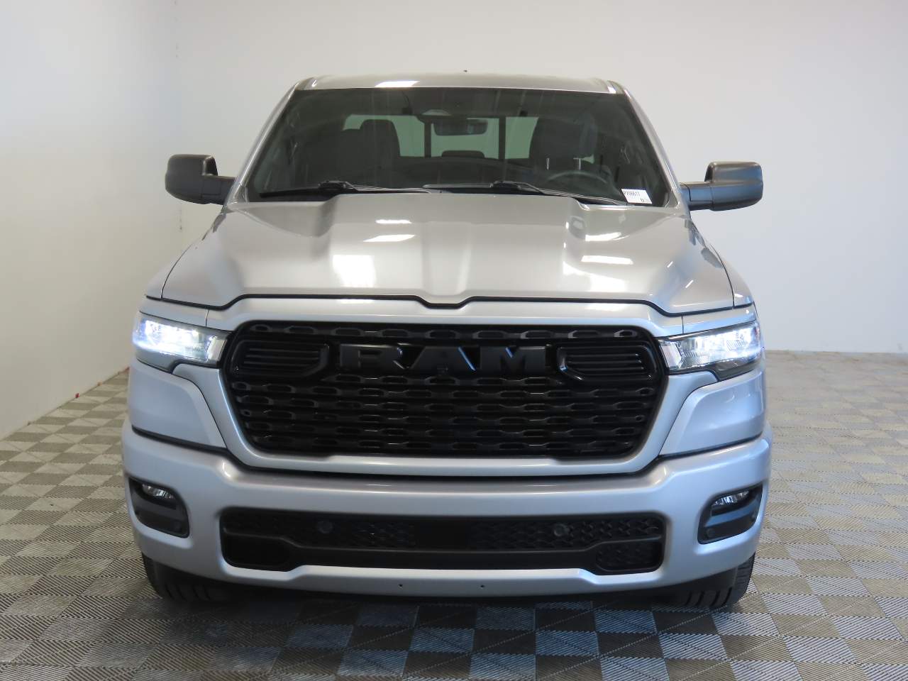 2025 Ram 1500 Tradesman Crew Cab