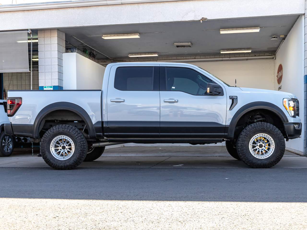 2022 Ford F-150 XLT Crew Cab