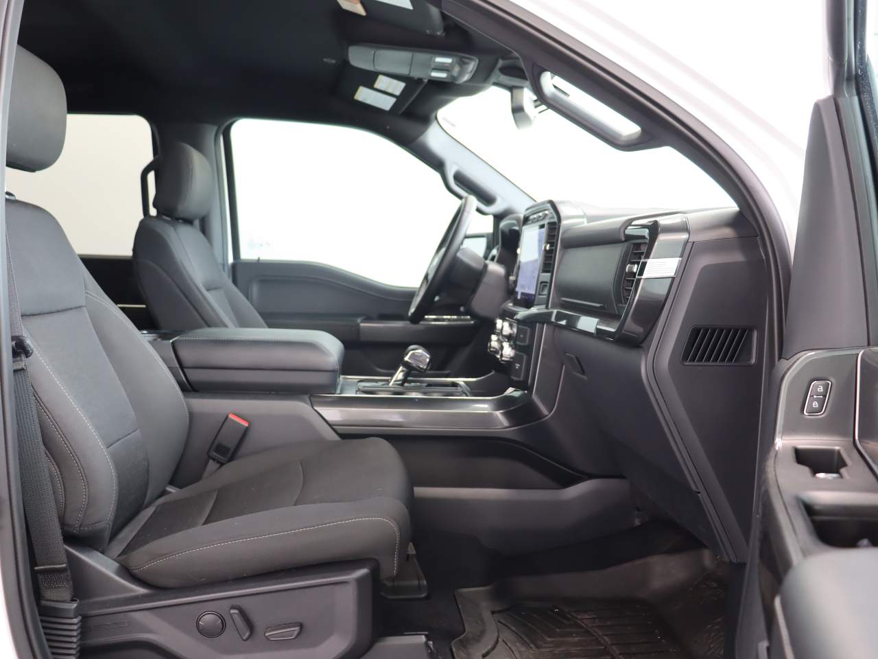 2023 Ford F-150 XLT Crew Cab
