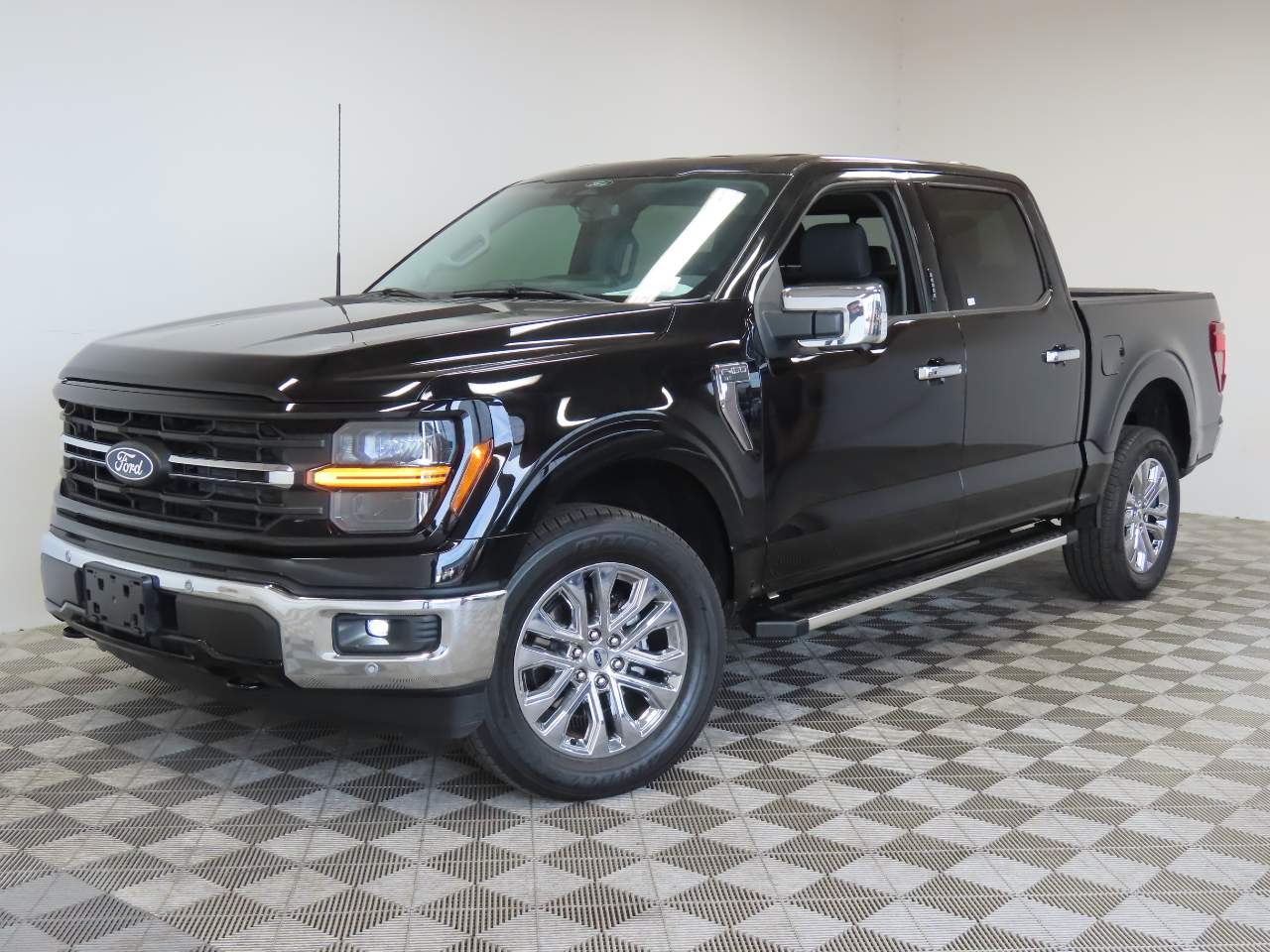 2024 Ford F-150 XLT Crew Cab