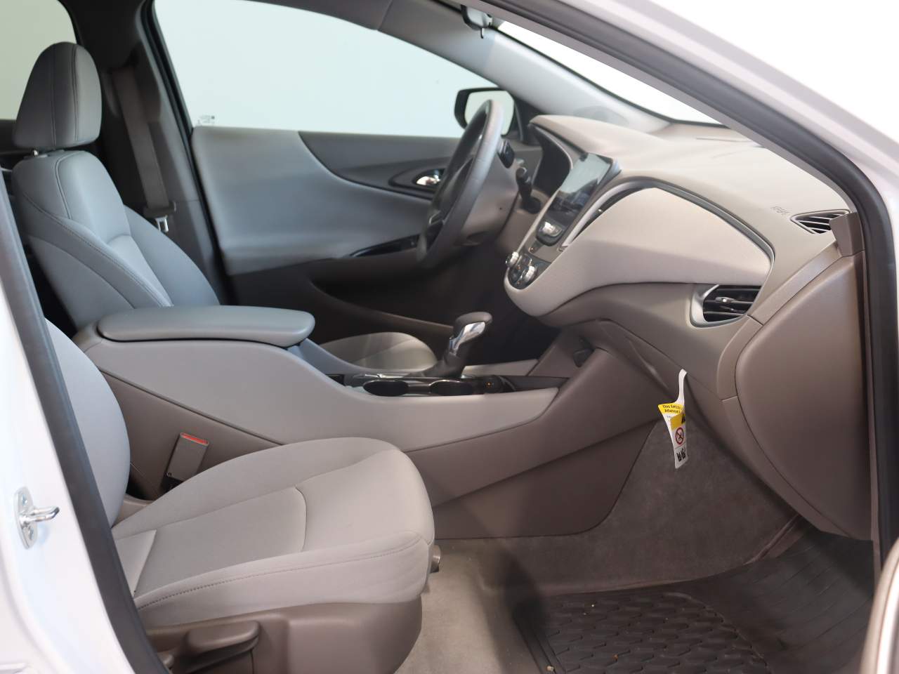2025 Chevrolet Malibu LS