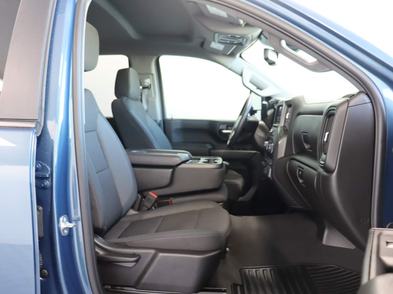 2025 Chevrolet Silverado 2500HD Custom Crew Cab