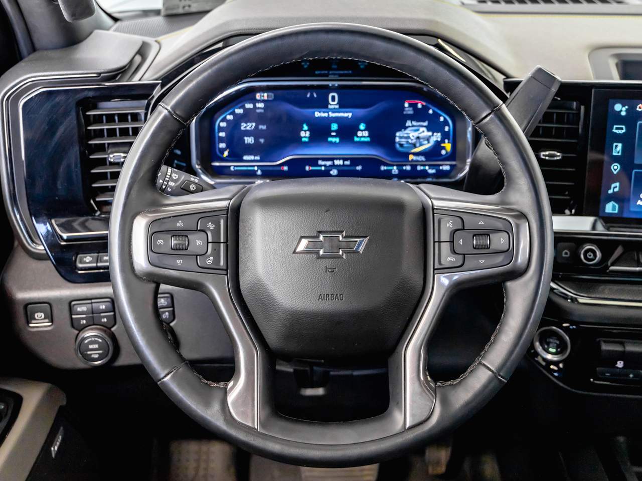 2025 Chevrolet Silverado 2500HD ZR2 - Photo 28