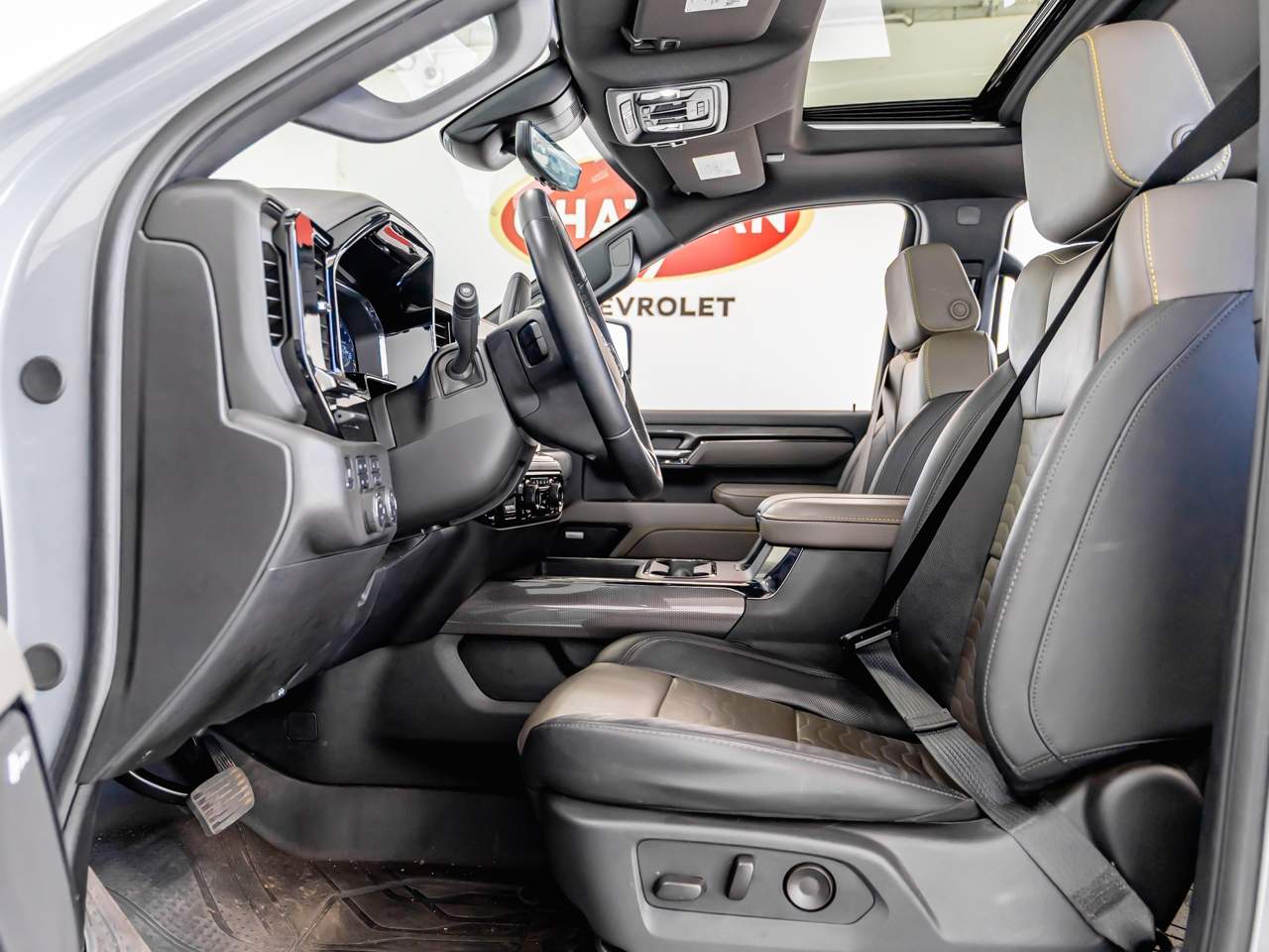 2025 Chevrolet Silverado 2500HD ZR2 - Photo 15