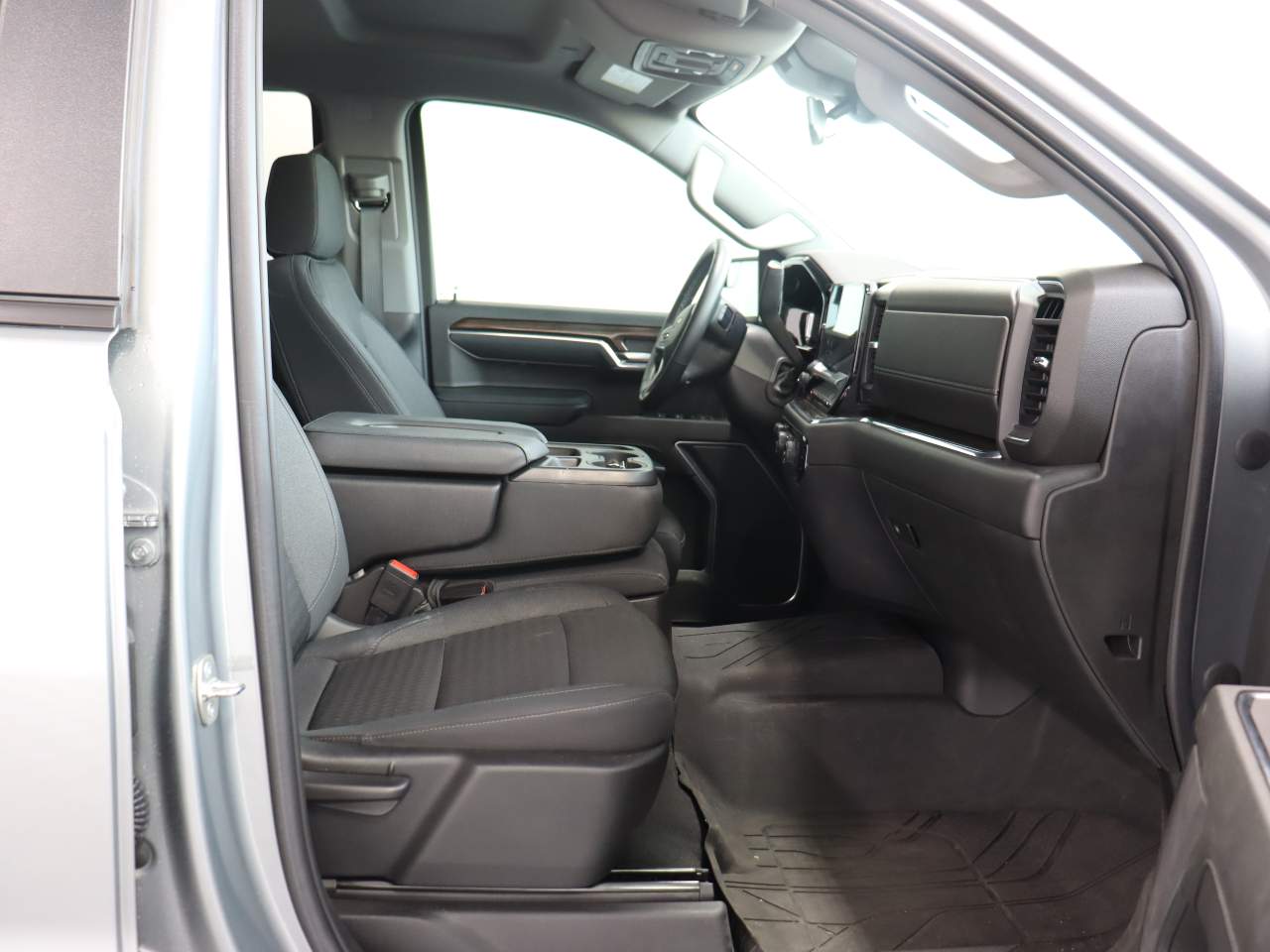 2023 Chevrolet Silverado 1500 LT Crew Cab