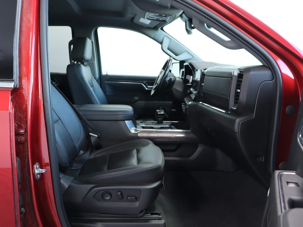 2023 Chevrolet Silverado 1500 LTZ Crew Cab