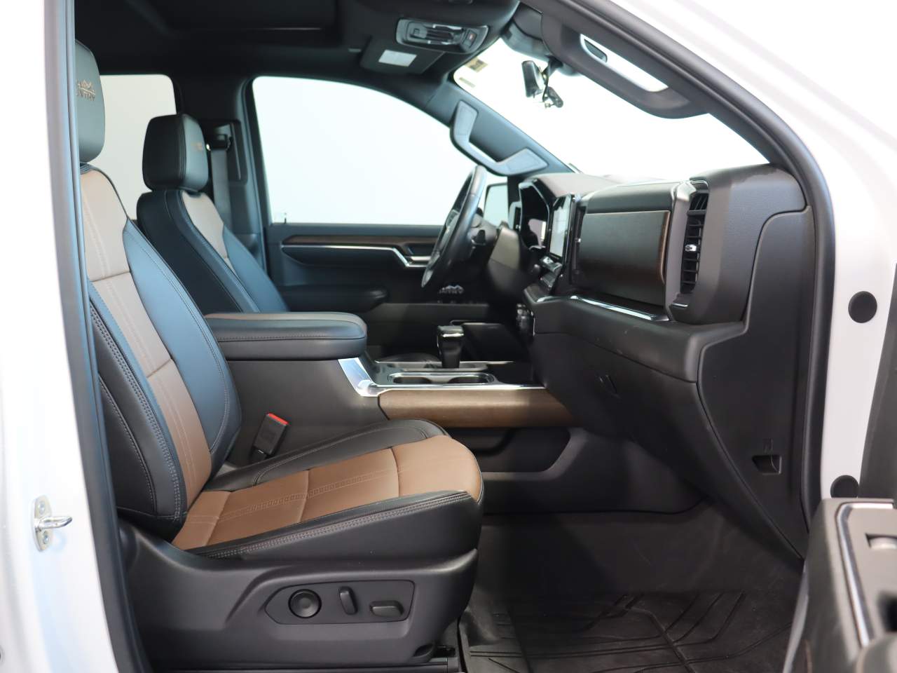 2024 Chevrolet Silverado 1500 High Country Crew Cab
