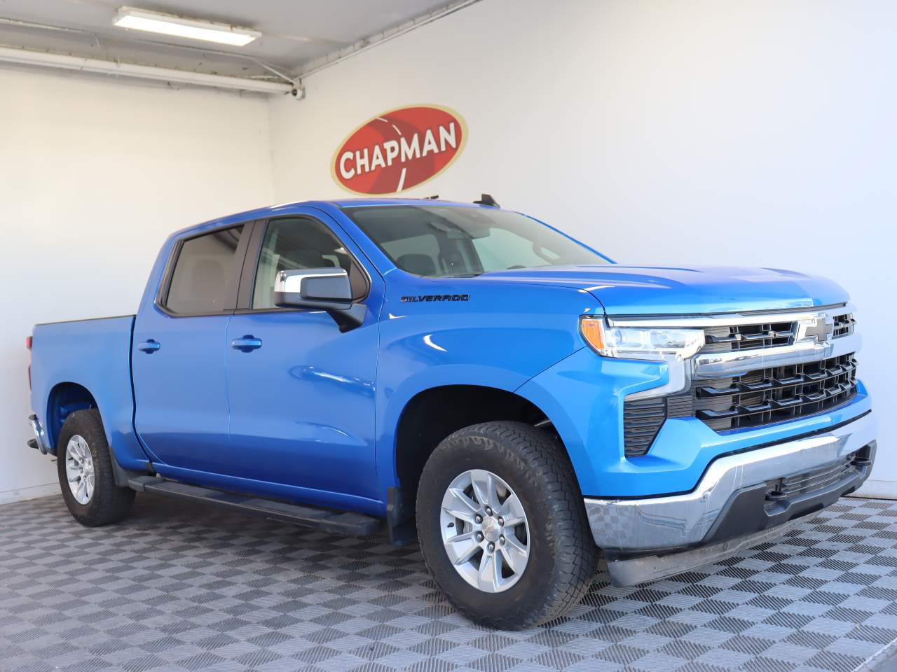 2025 Chevrolet Silverado 1500 LT Crew Cab