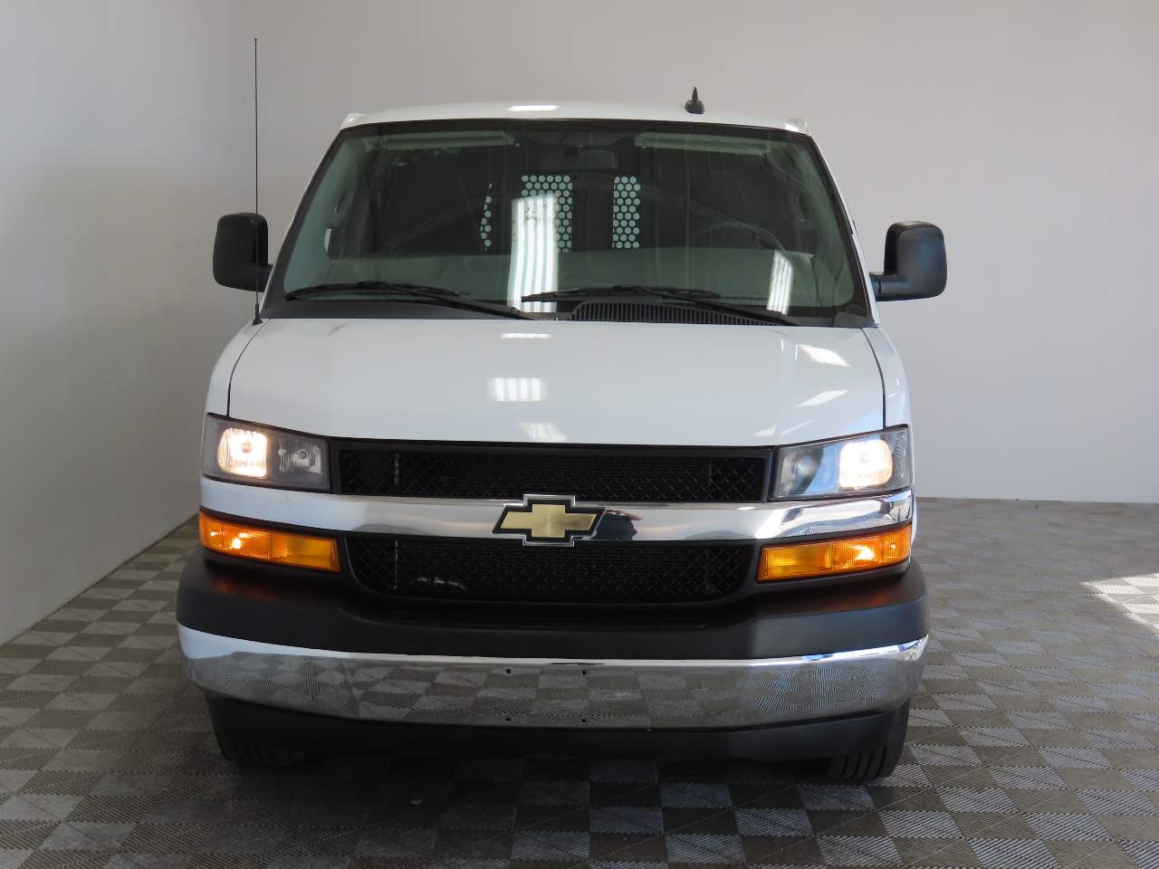 2022 Chevrolet Express 2500