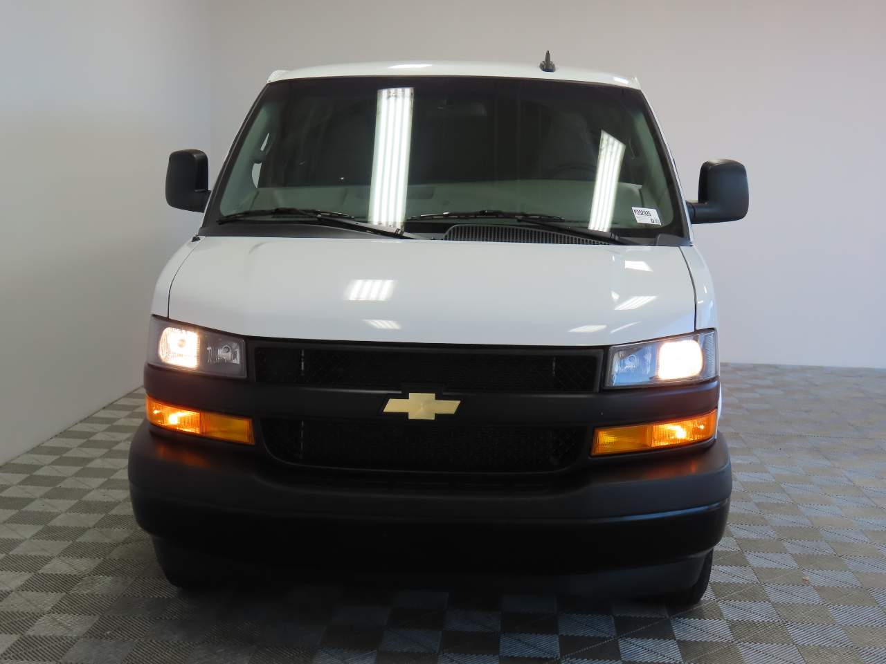 2023 Chevrolet Express 2500
