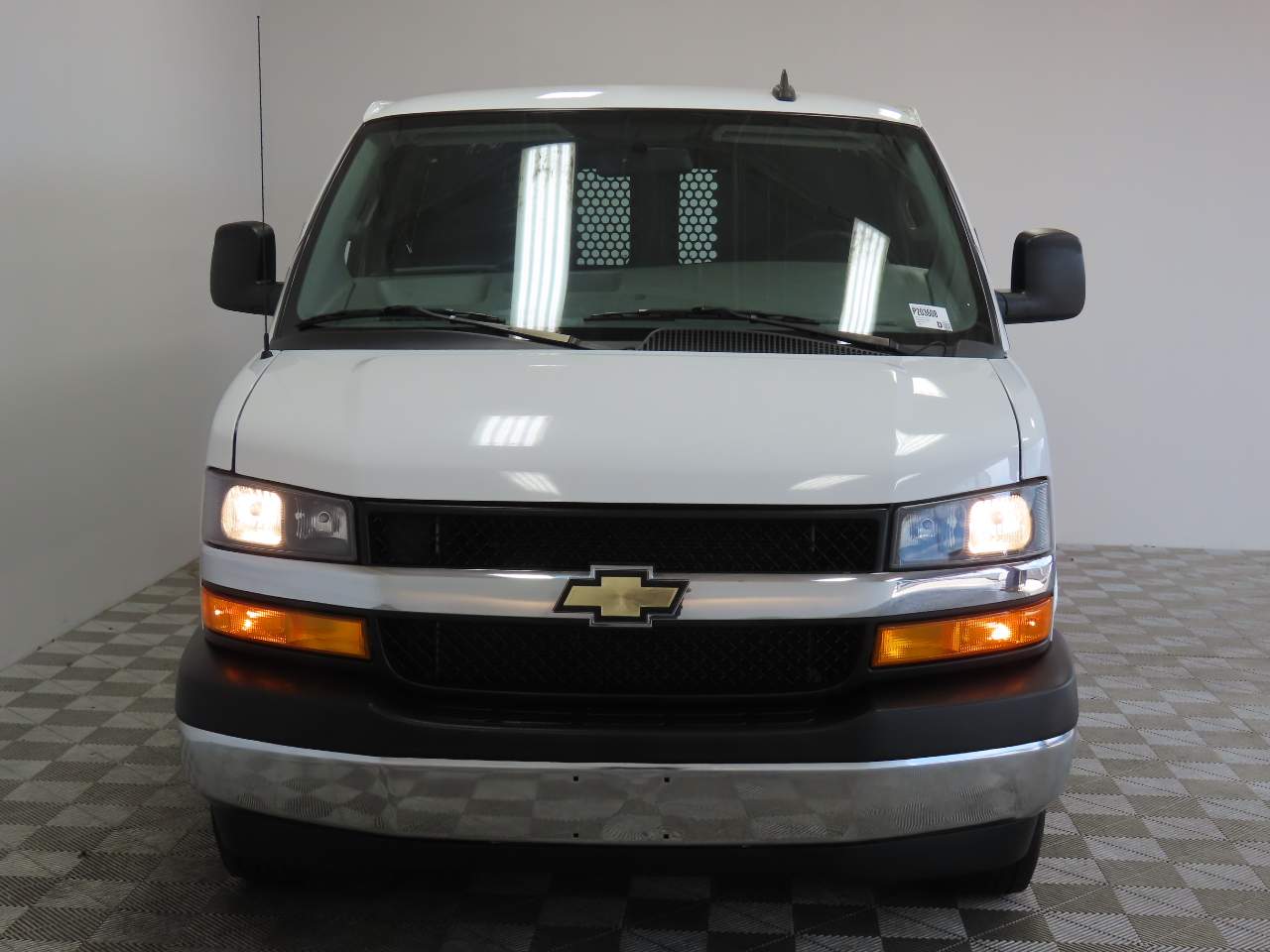 2022 Chevrolet Express 2500