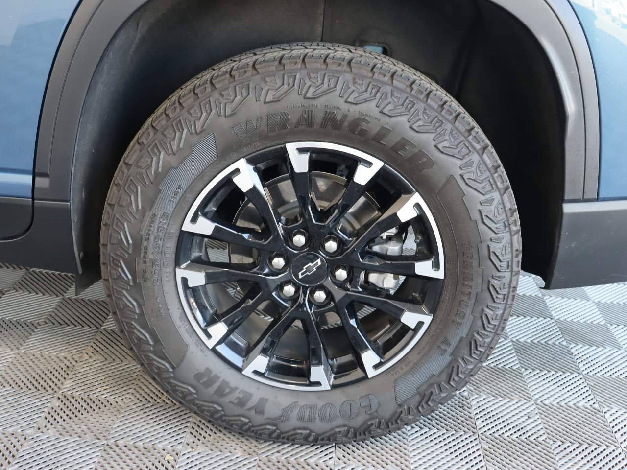 2025 Chevrolet Traverse Z71 - Photo 34