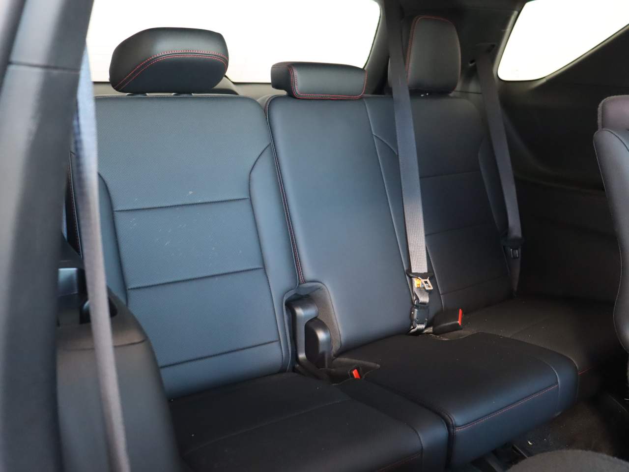 2025 Chevrolet Traverse Z71 - Photo 35